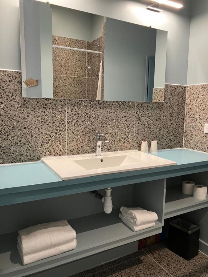 Appartement Calme Centre Ville A 80M Des Halles Нарбон Екстериор снимка
